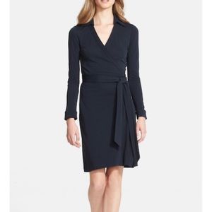 Diane Von Furstenberg Jersey Wrap Dress (Size 0)